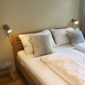  Apartment Grosse 4 Wohnung. Schoenbrunn-naehe!